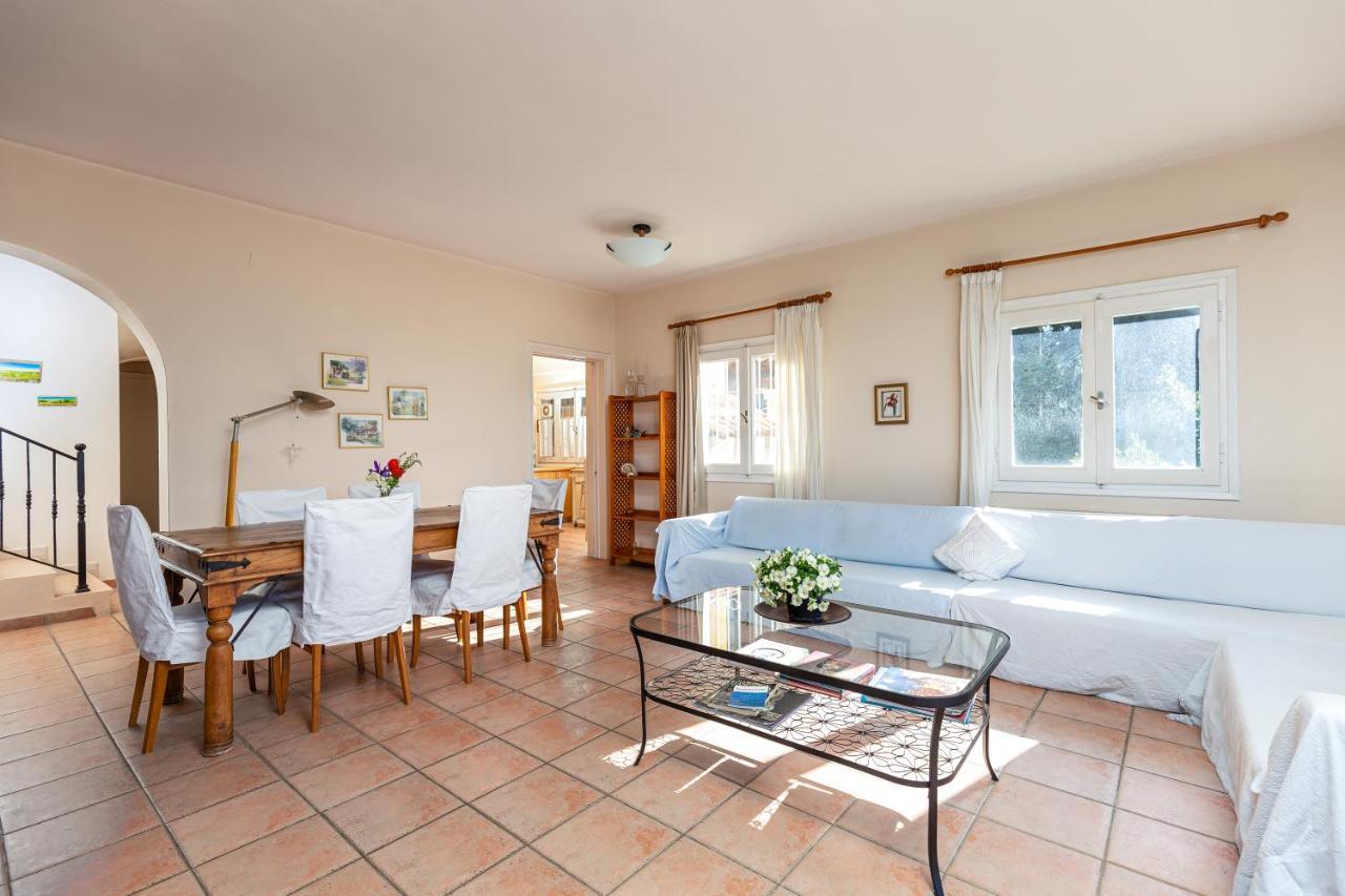 Villa Eythimia Sinarádes Exteriör bild