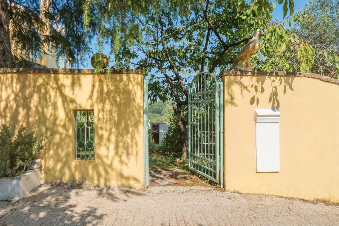 Villa Eythimia Sinarádes Exteriör bild