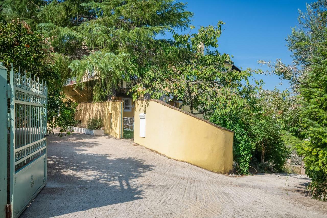 Villa Eythimia Sinarádes Exteriör bild